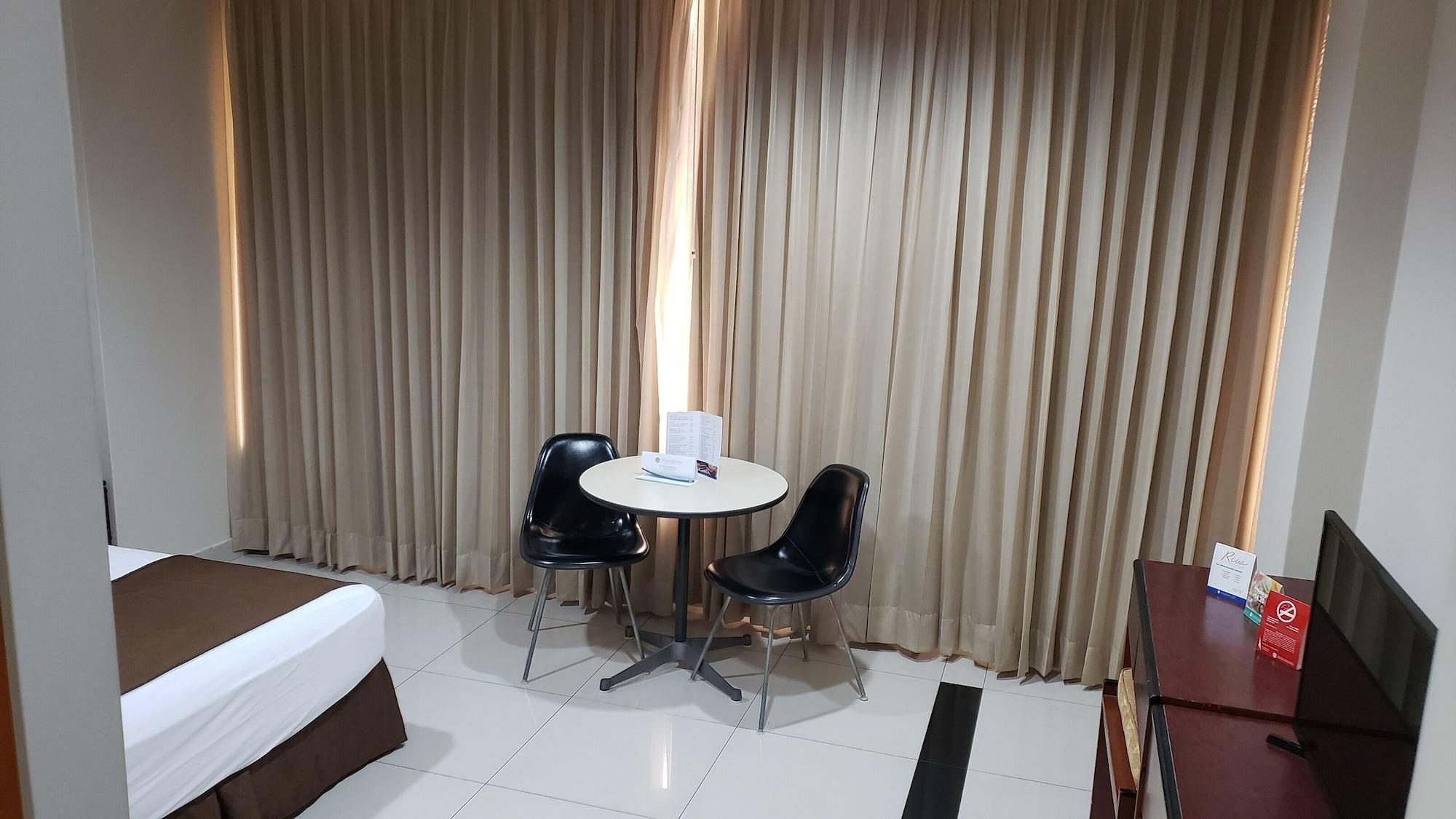 Hotel Ramada กวายากิล ภายนอก รูปภาพ