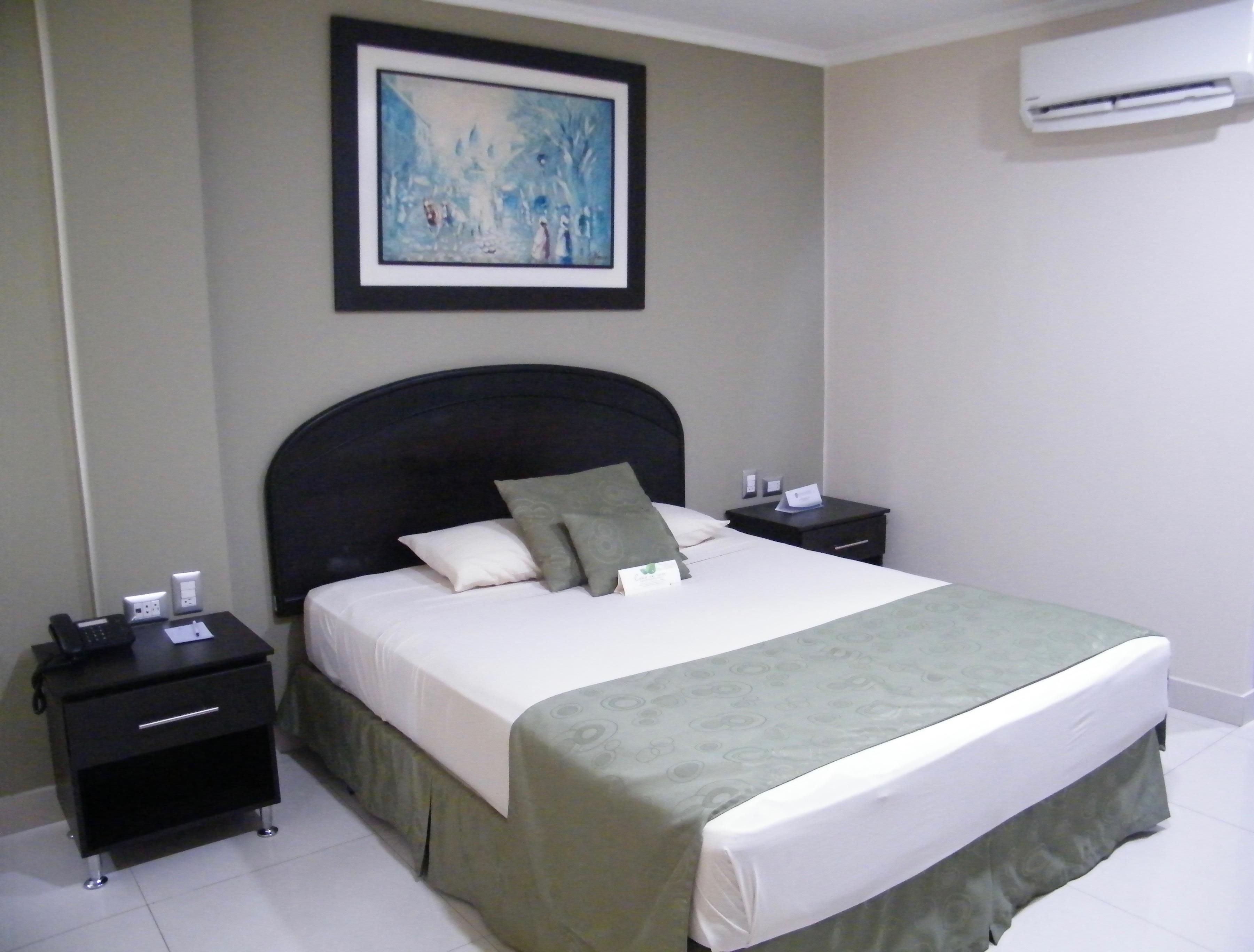 Hotel Ramada กวายากิล ภายนอก รูปภาพ
